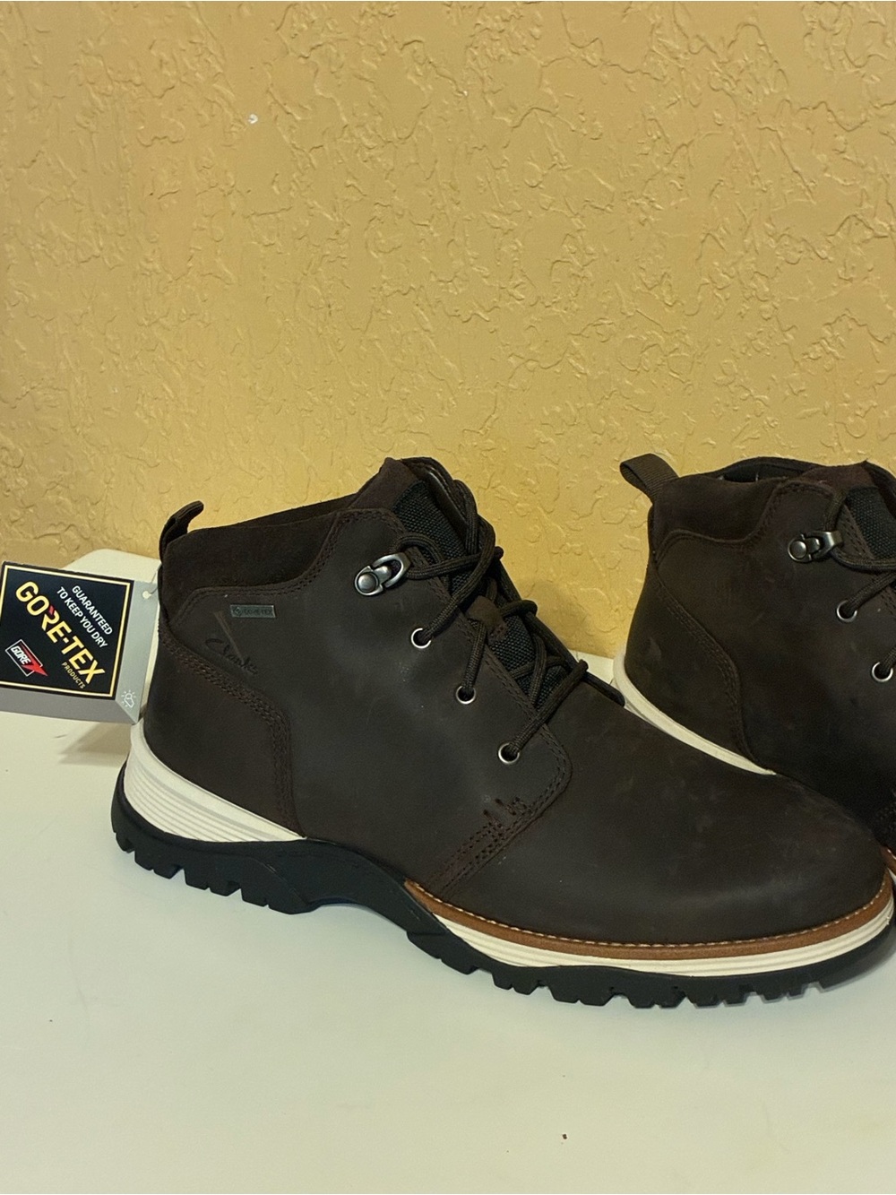 Clark’s Men Topton Mid GTX Dark Brown Leather Size 9 1/2 M—BRAND NEW